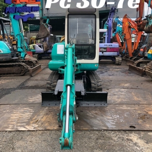 Komatsu pc30-7E-26586