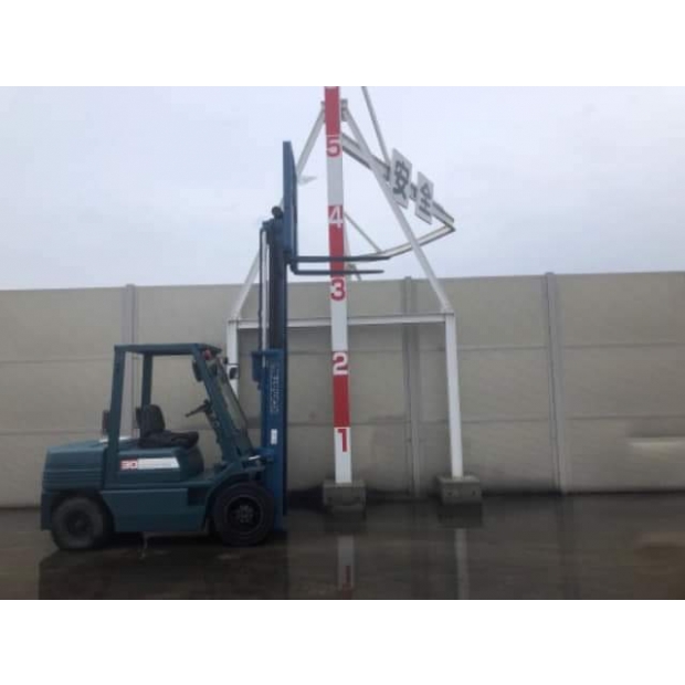 KOMATSU FD30-11 M117A-347728