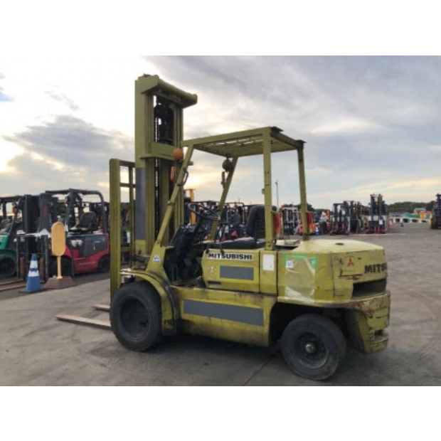 MITSUBISHI FD30 