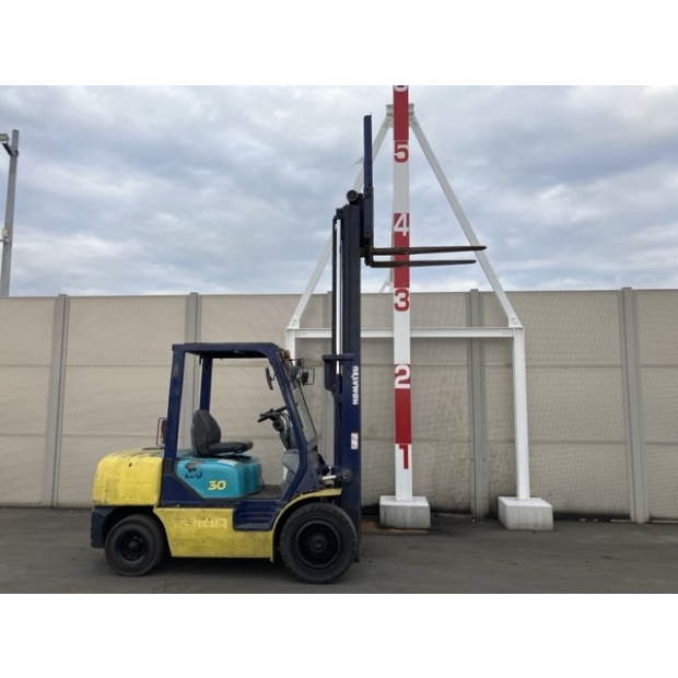 KOMATSU FD30T-12 M151A-516308