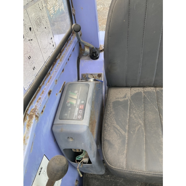 Komatsu PC28UU-2e13765