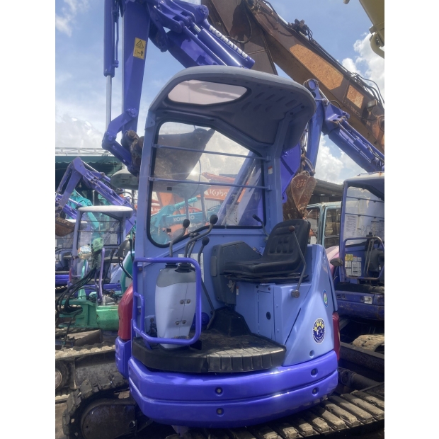 Komatsu Pc28uu-2e-12352