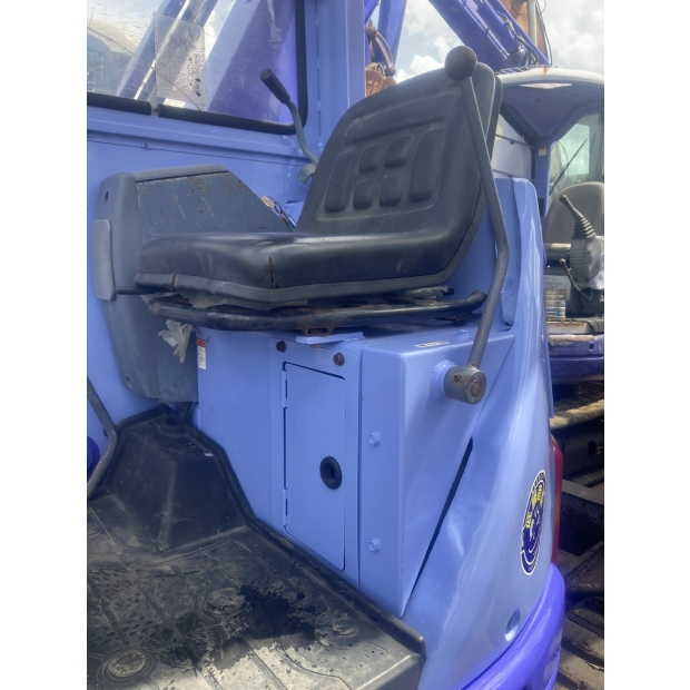 Komatsu Pc28uu-2e-12352