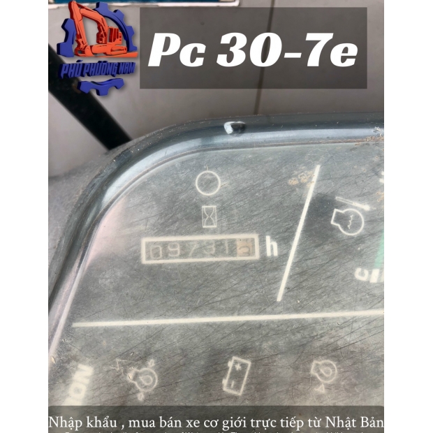 Komatsu pc30-7E-26586