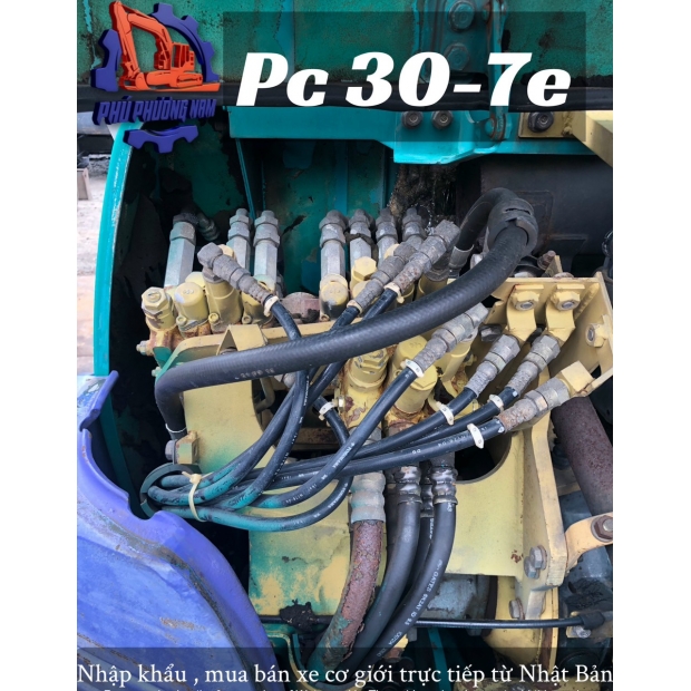 Komatsu pc30-7E-26586