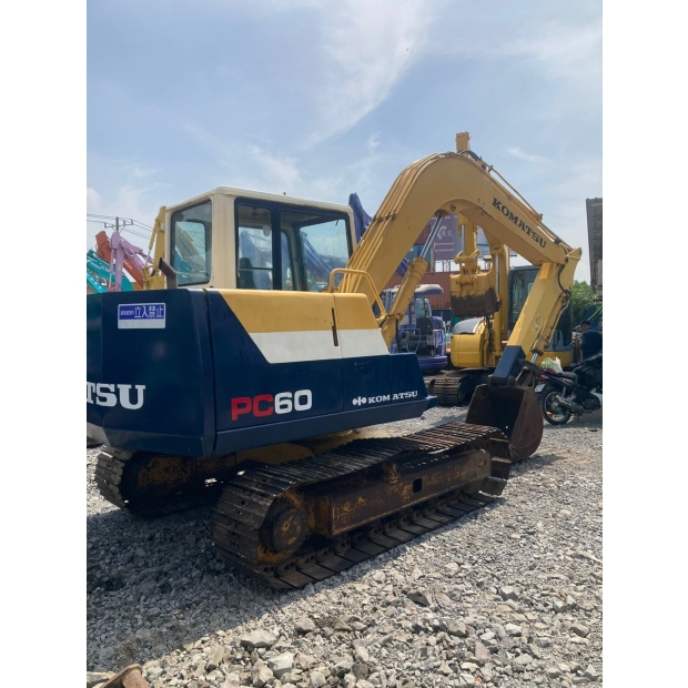 Komatsu pc60-6-28128