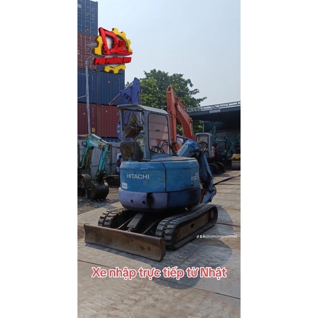 Hitachi ex30ur-2C-5737