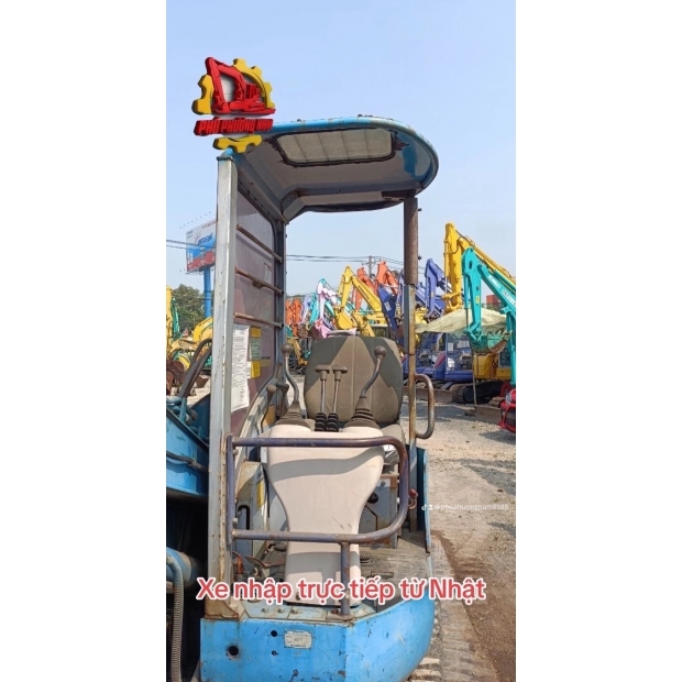 Hitachi ex30ur-2C-5737