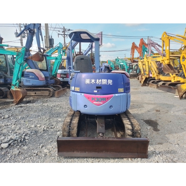 Komatsu PC30UU-3-11673