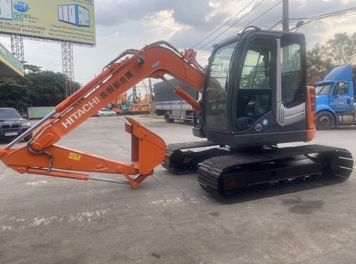 Máy đào bánh xích Hitachi ZX75US-3